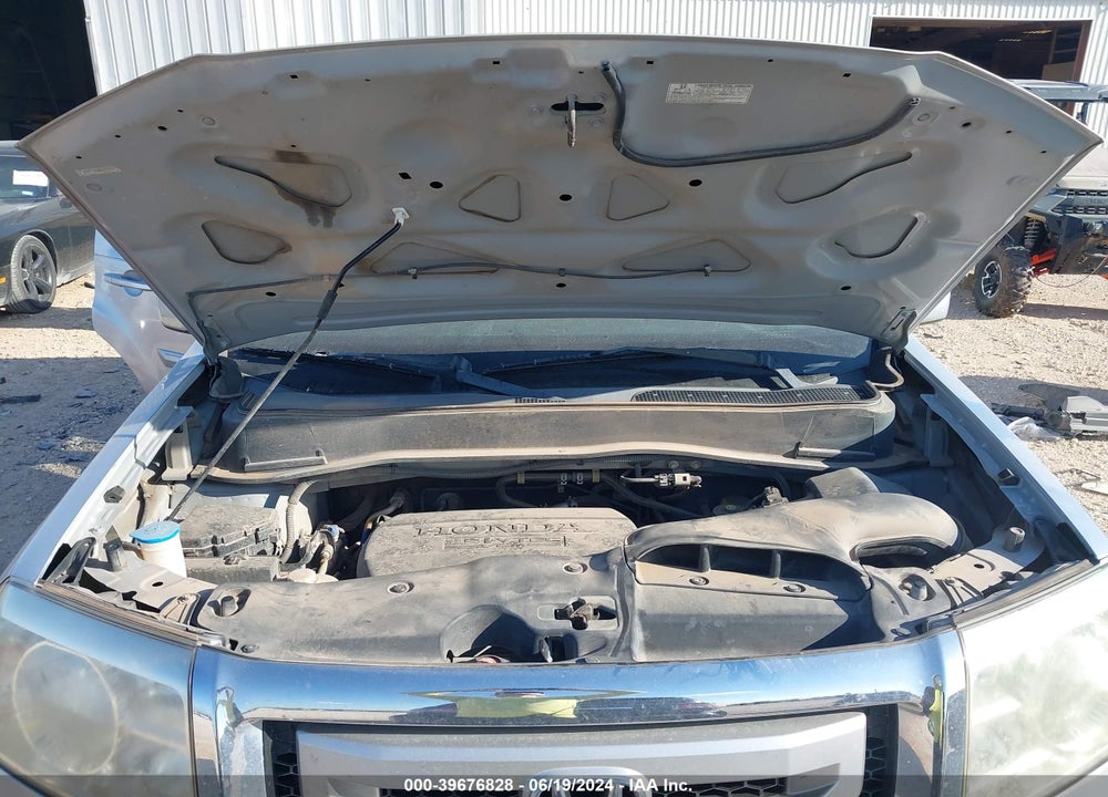 2011 HONDA PILOT EX-L VIN: 5FNYF3H60BB016750