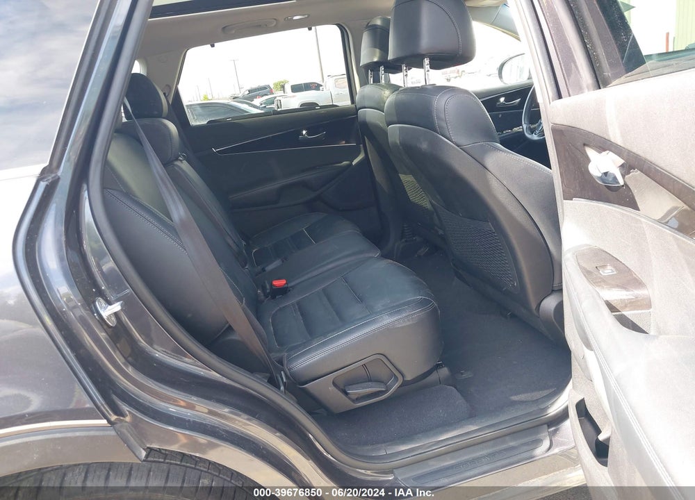 2017 KIA SORENTO 3.3L EX VIN: 5XYPH4A55HG331669