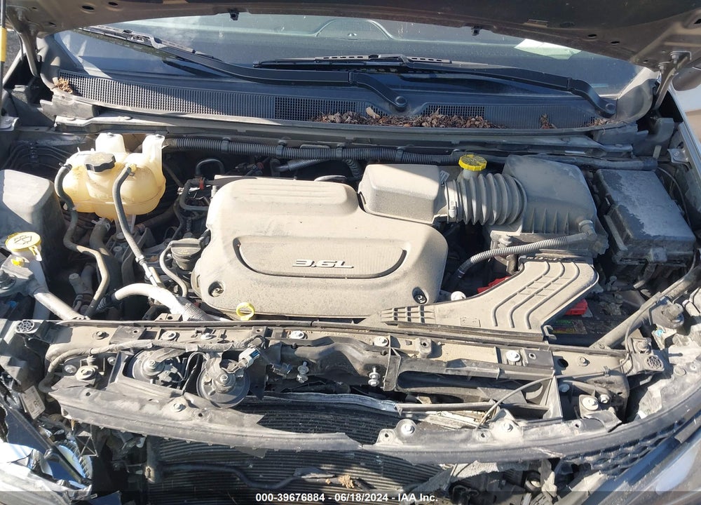 2018 CHRYSLER PACIFICA TOURING L VIN: 2C4RC1BG3JR159035