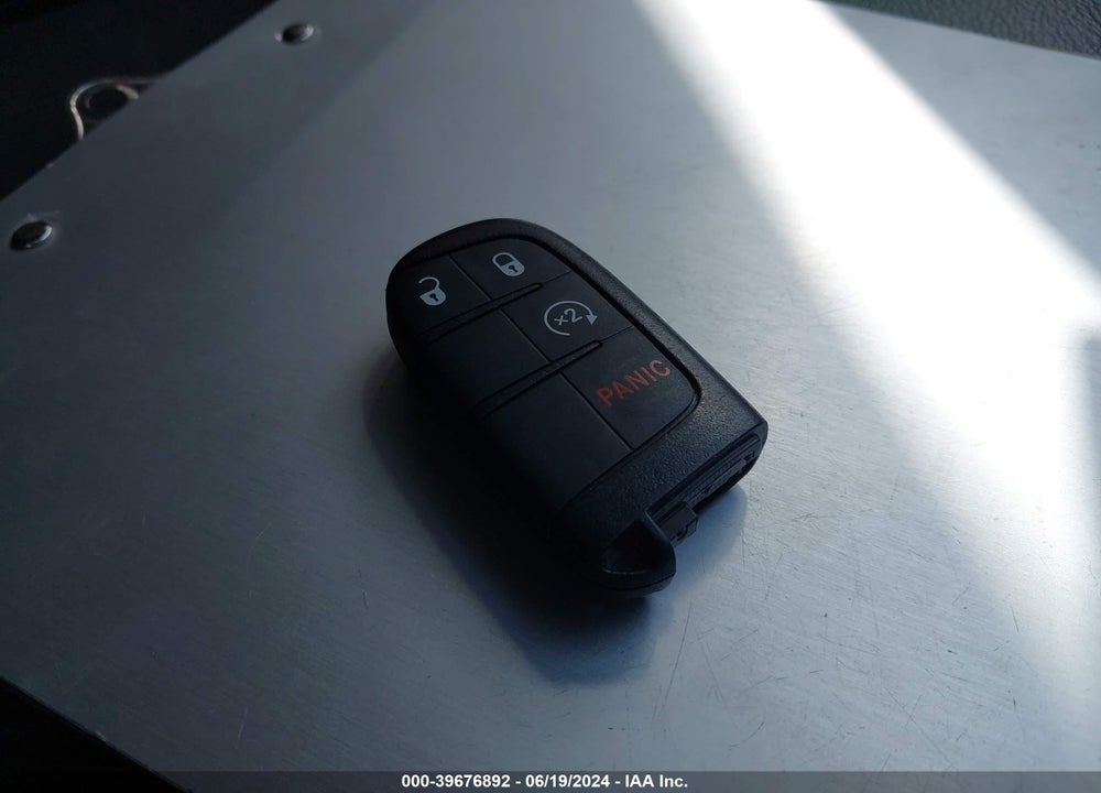 2018 JEEP COMPASS LATITUDE 4X4 VIN: 3C4NJDBB2JT349691