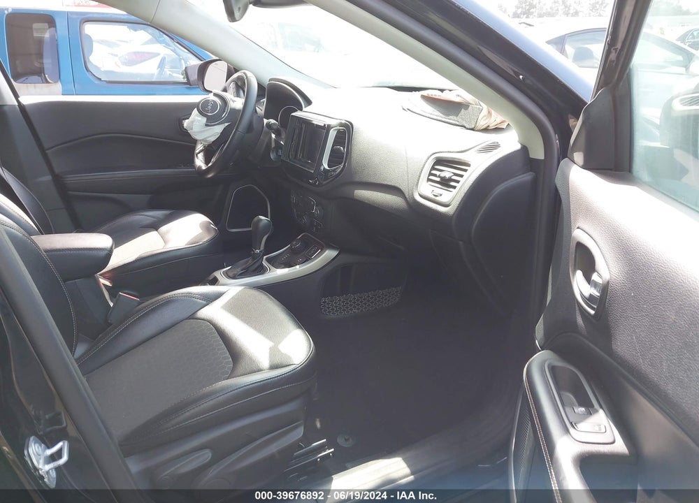 2018 JEEP COMPASS LATITUDE 4X4 VIN: 3C4NJDBB2JT349691