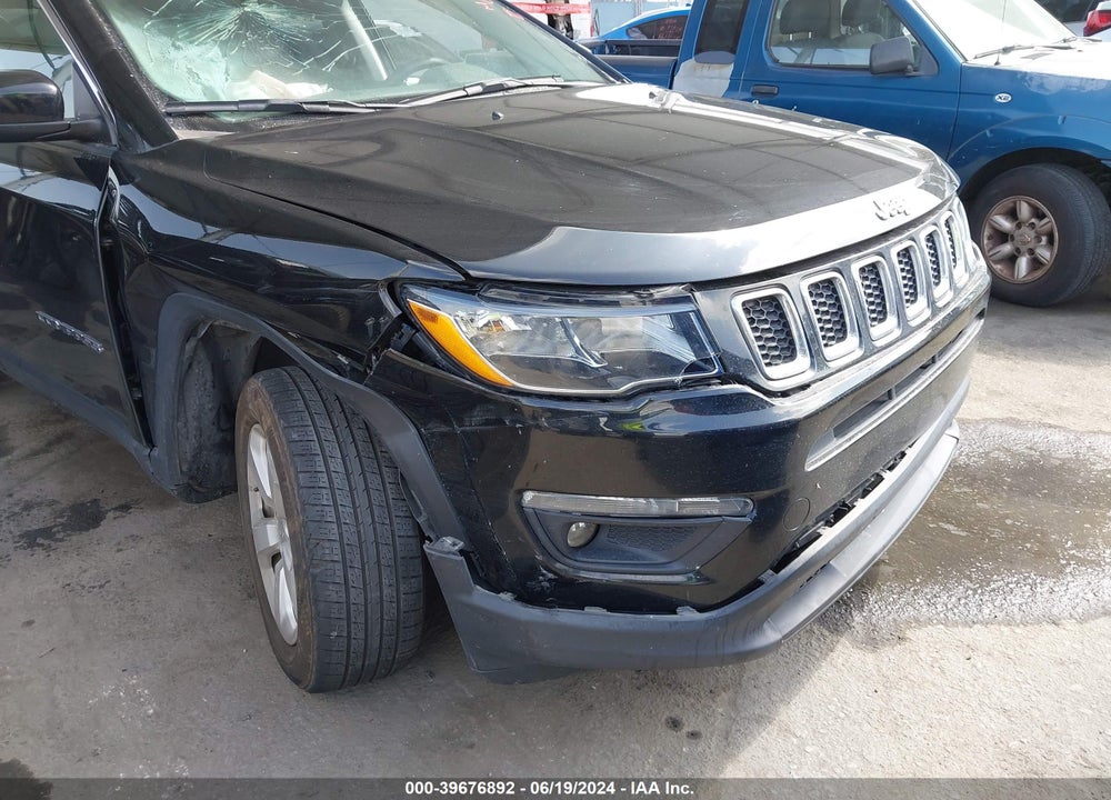 2018 JEEP COMPASS LATITUDE 4X4 VIN: 3C4NJDBB2JT349691