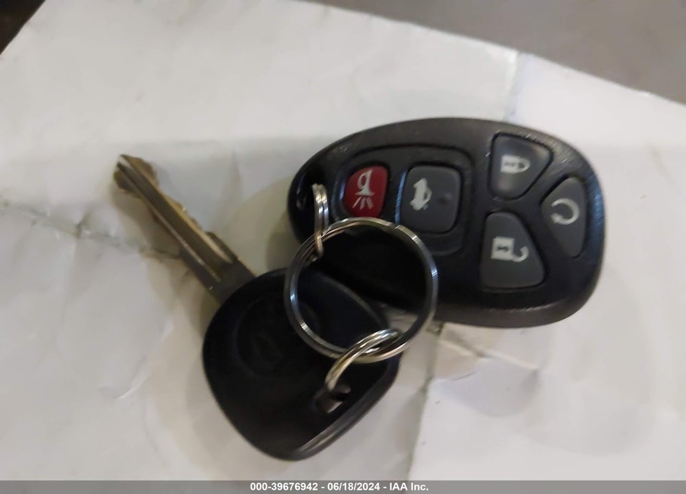 2008 BUICK LACROSSE CX VIN: 2G4WC582181173736