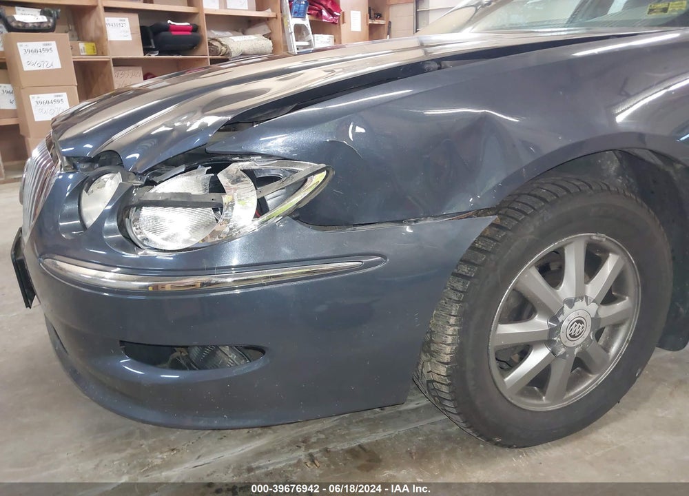 2008 BUICK LACROSSE CX VIN: 2G4WC582181173736