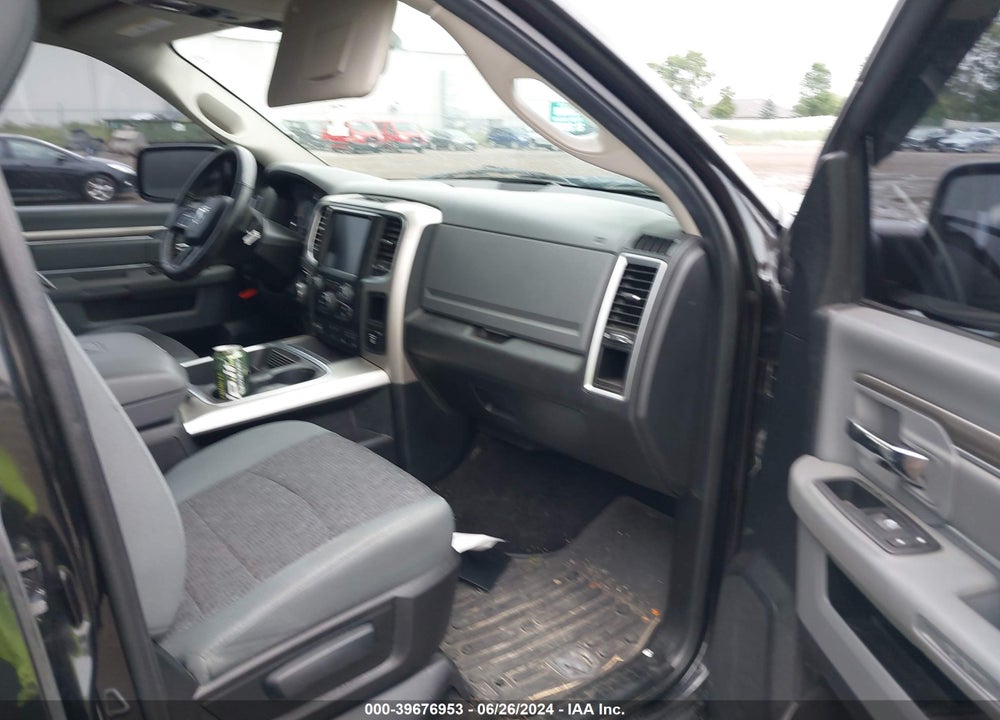 2016 RAM 1500 SLT VIN: 1C6RR7LM4GS300084