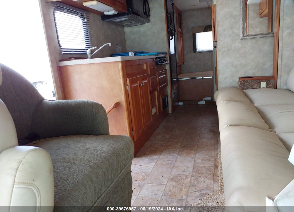 2008 FORD E-450 CUTAWAY VIN: 1FDXE45S37DA50925