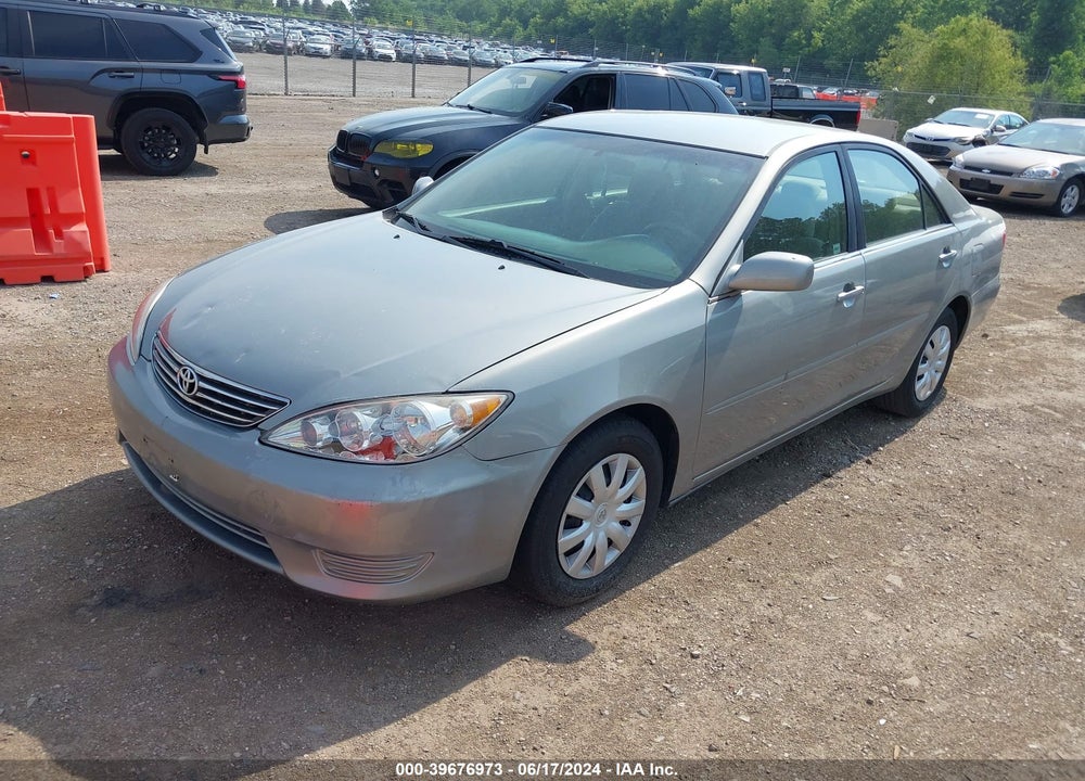 2005 TOYOTA CAMRY LE VIN: 4T1BE32KX5U537562