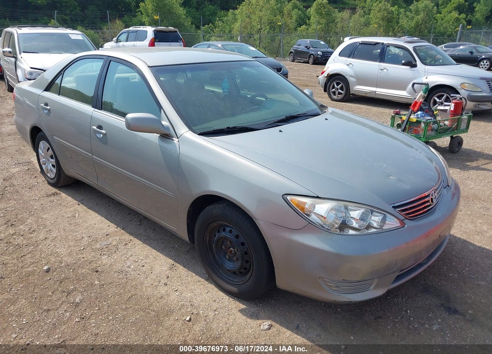 2005 TOYOTA CAMRY LE VIN: 4T1BE32KX5U537562