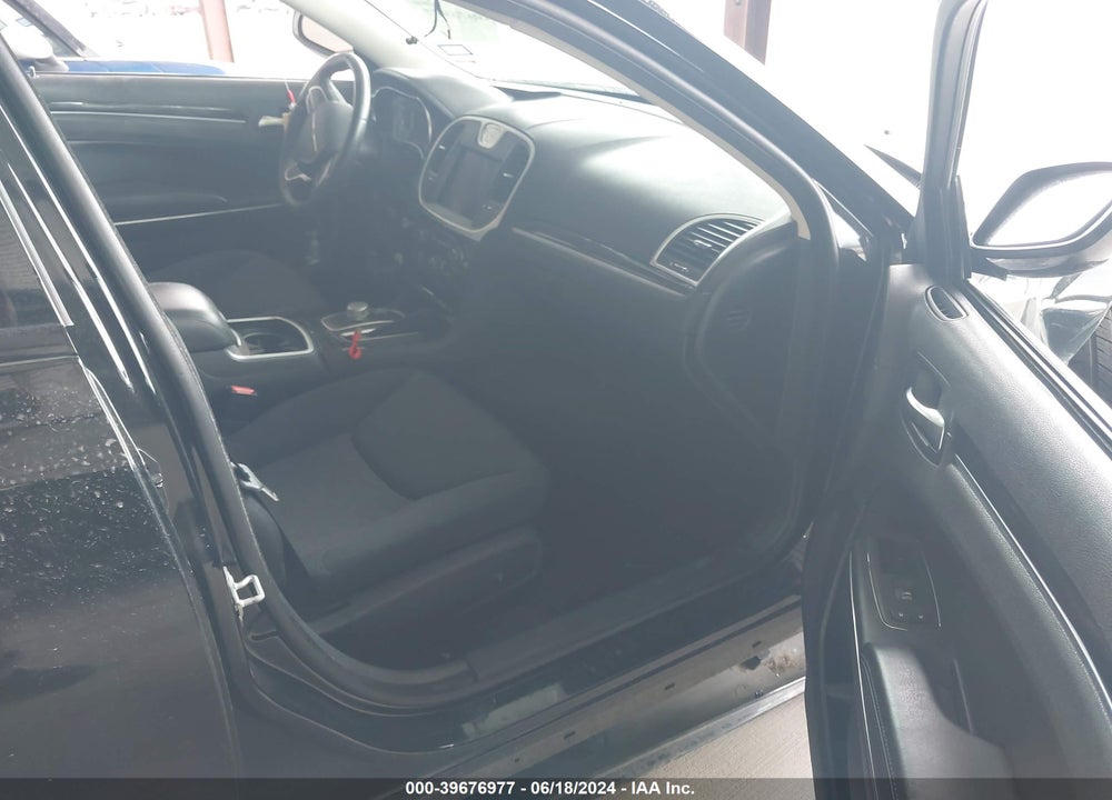 2018 CHRYSLER 300 TOURING VIN: 2C3CCAAG3JH249920