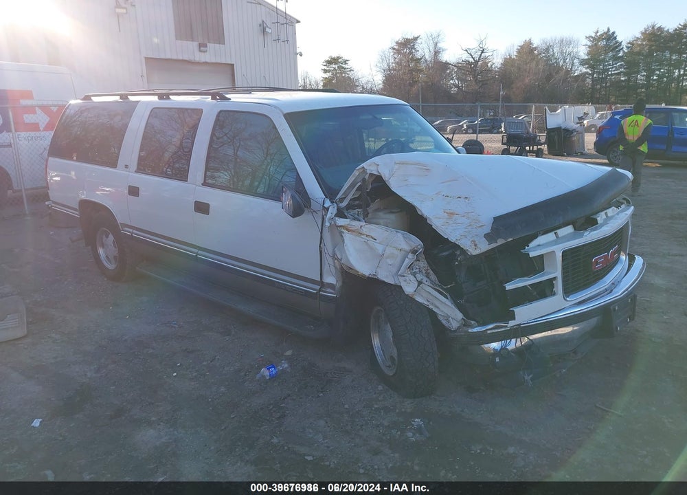 1999 GMC SUBURBAN 1500 SL VIN: 1GKEC16R5XJ761995