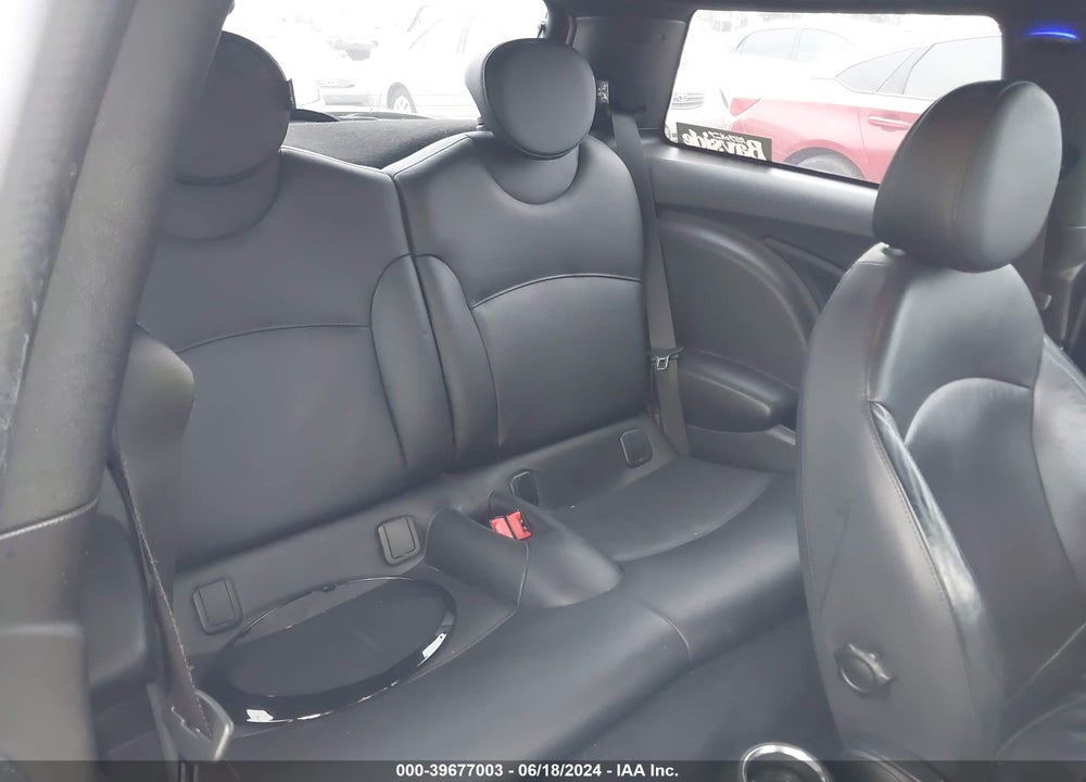 2012 MINI COOPER VIN: WMWSU3C51CT186508