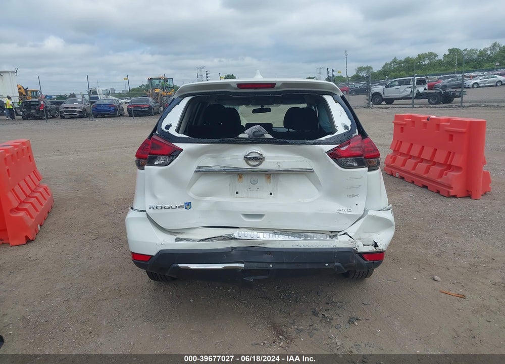 2018 NISSAN ROGUE S VIN: 5N1AT2MV7JC779759