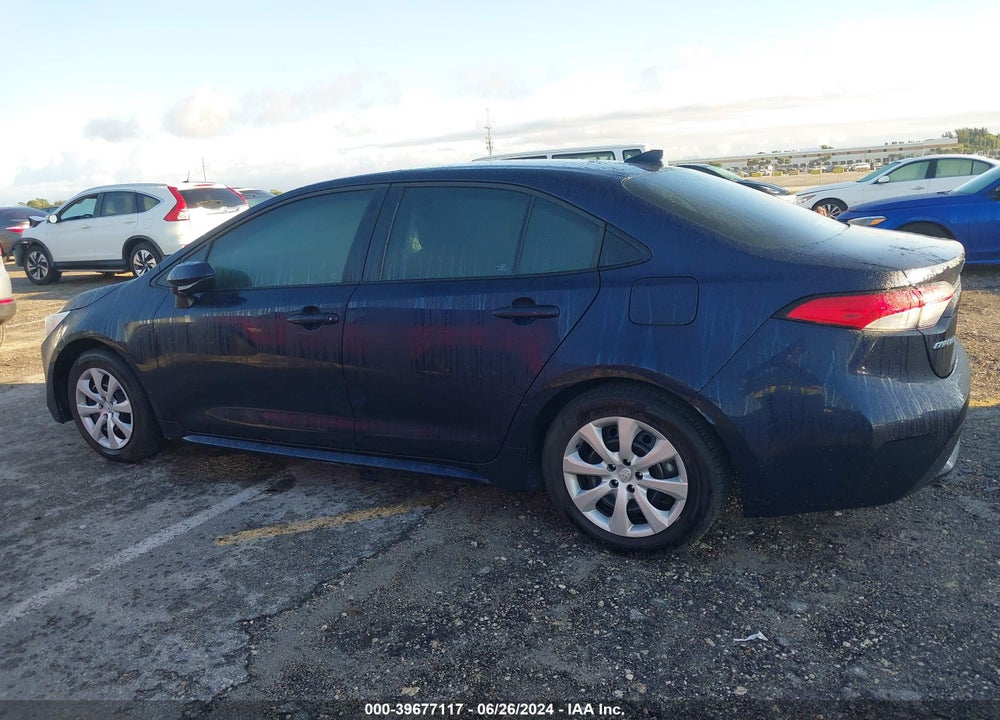 2022 TOYOTA COROLLA LE VIN: 5YFEPMAE6NP388318