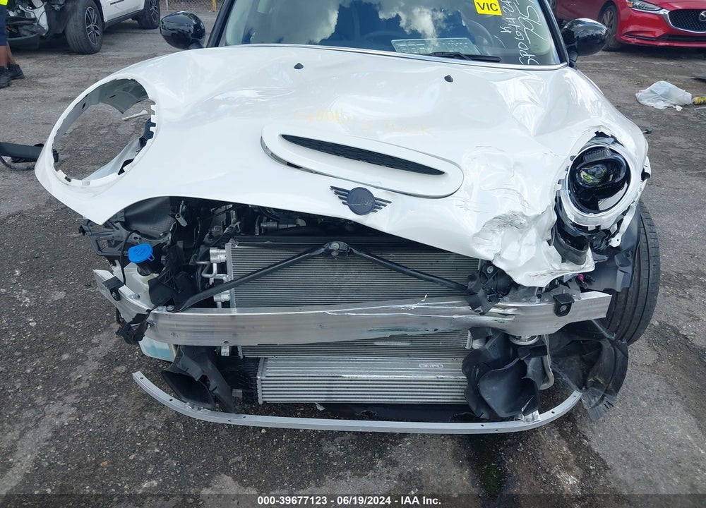 2024 MINI HARDTOP COOPER S VIN: WMW53DH03R2U57957