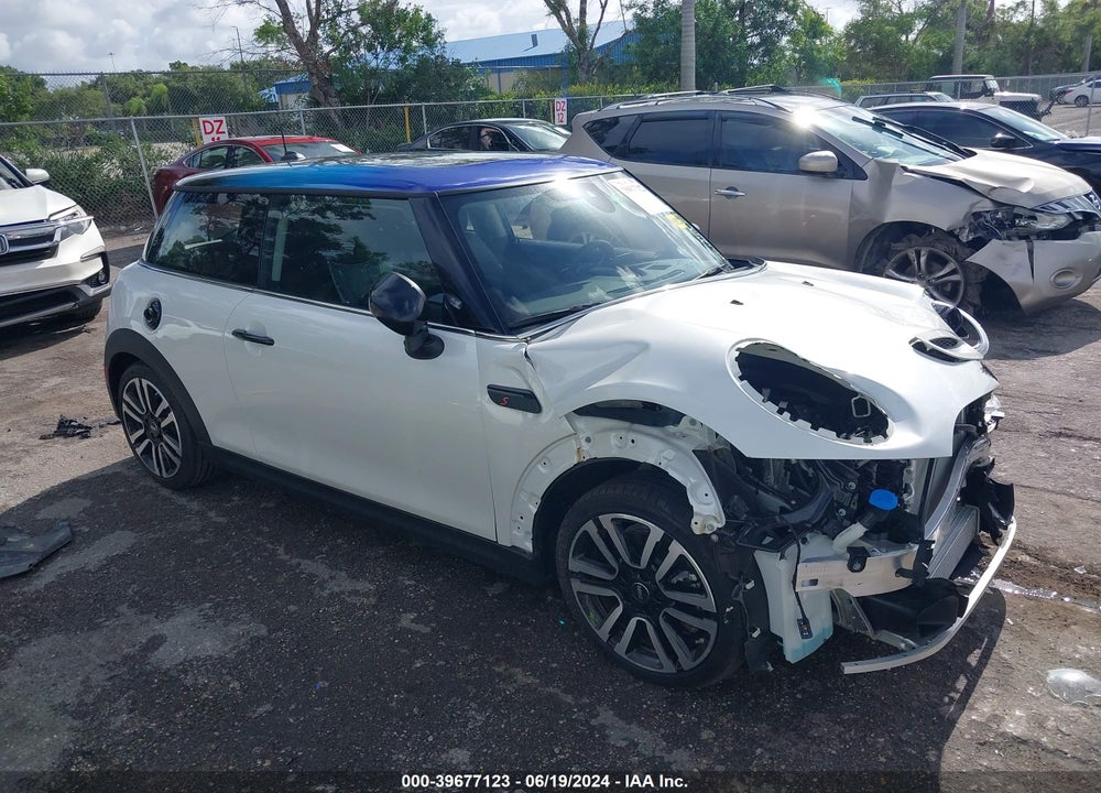 2024 MINI HARDTOP COOPER S VIN: WMW53DH03R2U57957