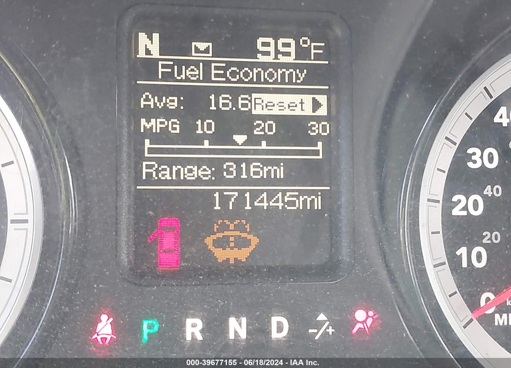 2018 RAM 1500 SLT VIN: 1C6RR7GT1JS112258