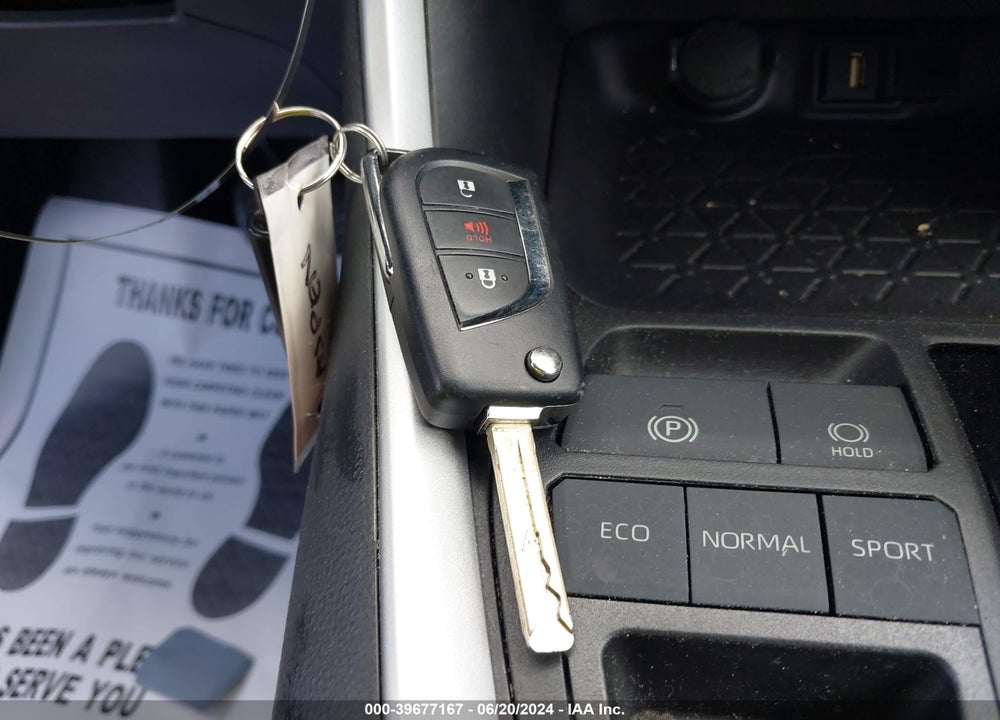 2020 TOYOTA RAV4 LE VIN: 2T3H1RFV0LW094324