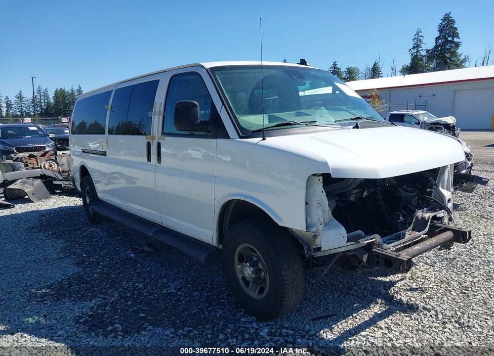 2019 CHEVROLET EXPRESS 3500 LT VIN: 1GAZGPFGXK1195661