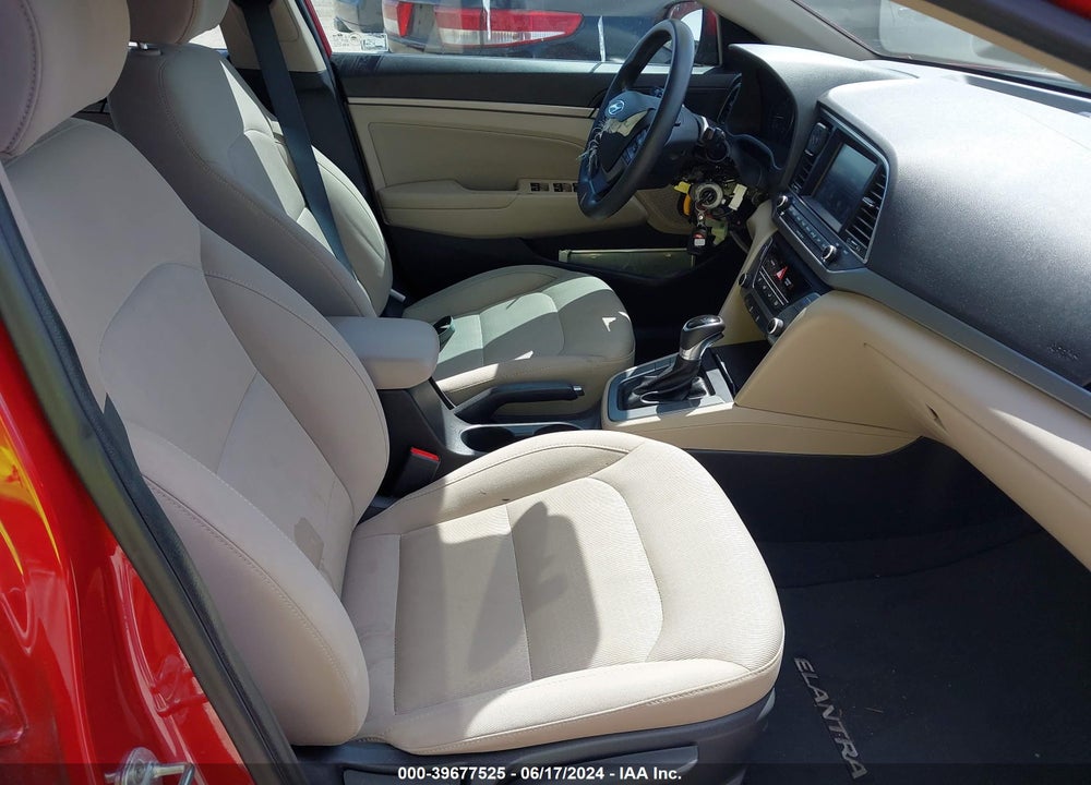 2017 HYUNDAI ELANTRA SE VIN: KMHD84LF6HU370466