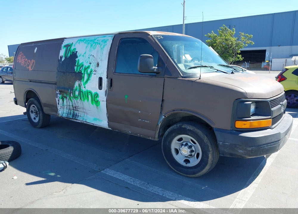 2005 CHEVROLET EXPRESS VIN: 1GCHG39U051147765