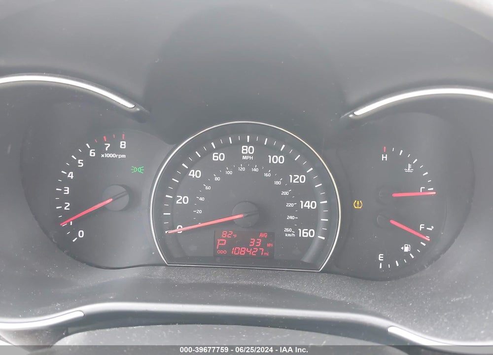 2015 KIA SORENTO LX VIN: 5XYKTCA64FG563785