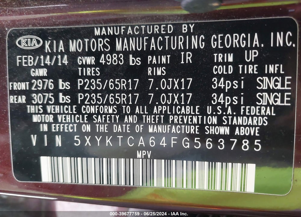 2015 KIA SORENTO LX VIN: 5XYKTCA64FG563785