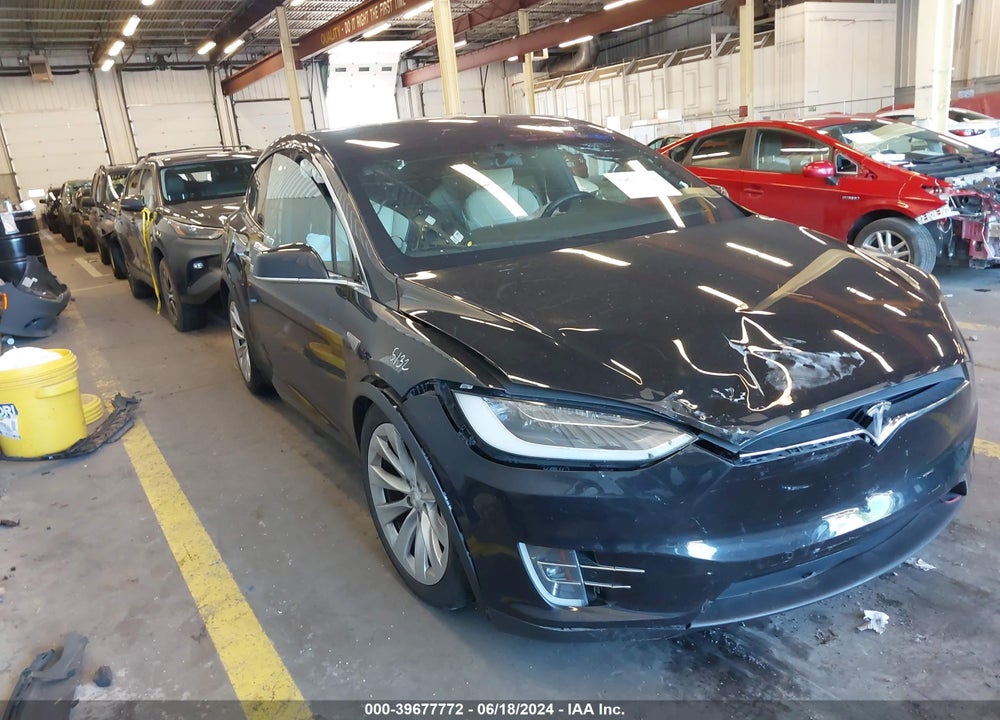 2016 TESLA MODEL X 60D/70D/75D/90D VIN: 5YJXCAE2XGF008172