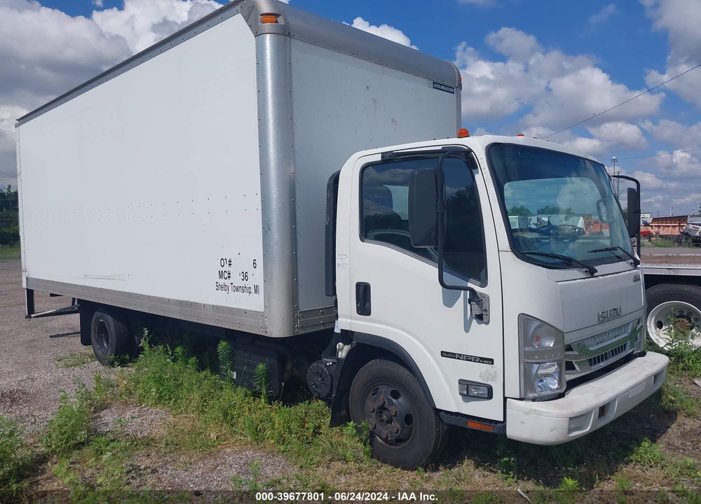 2014 ISUZU NPR HD DSL REG AT VIN: JALC4W167E7004714