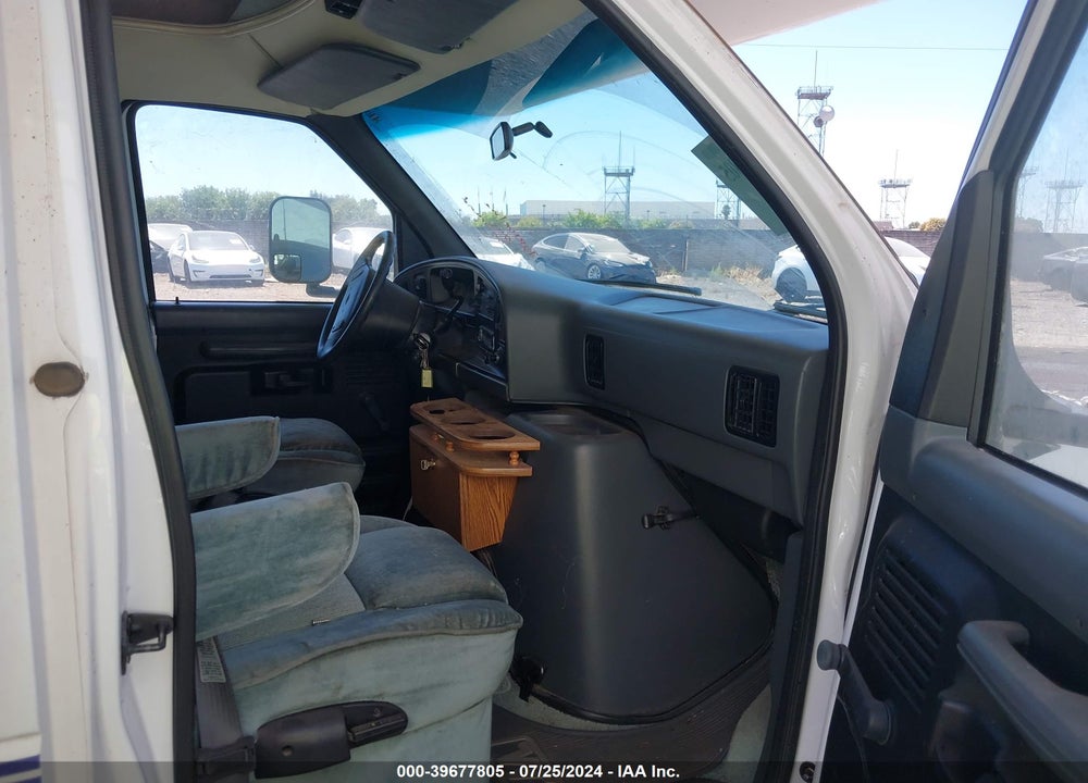 1995 FORD ECONOLINE VIN: 1FDKE30G5SHB63428