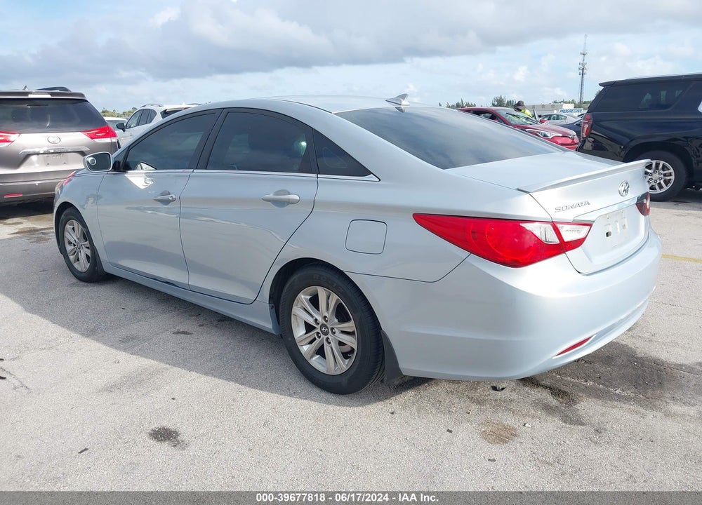 2013 HYUNDAI SONATA GLS VIN: 5NPEB4AC6DH689020