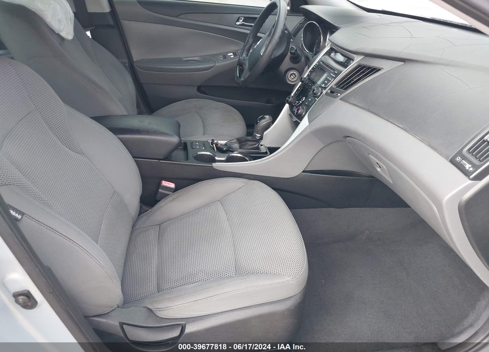 2013 HYUNDAI SONATA GLS VIN: 5NPEB4AC6DH689020