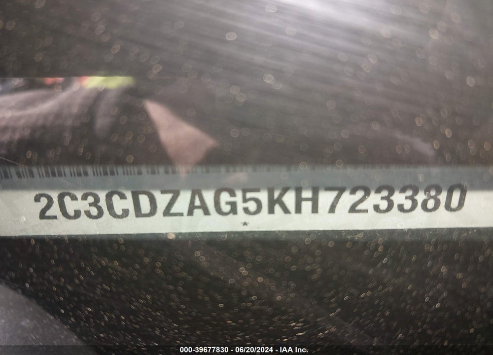 2019 DODGE CHALLENGER SXT VIN: 2C3CDZAG5KH723380