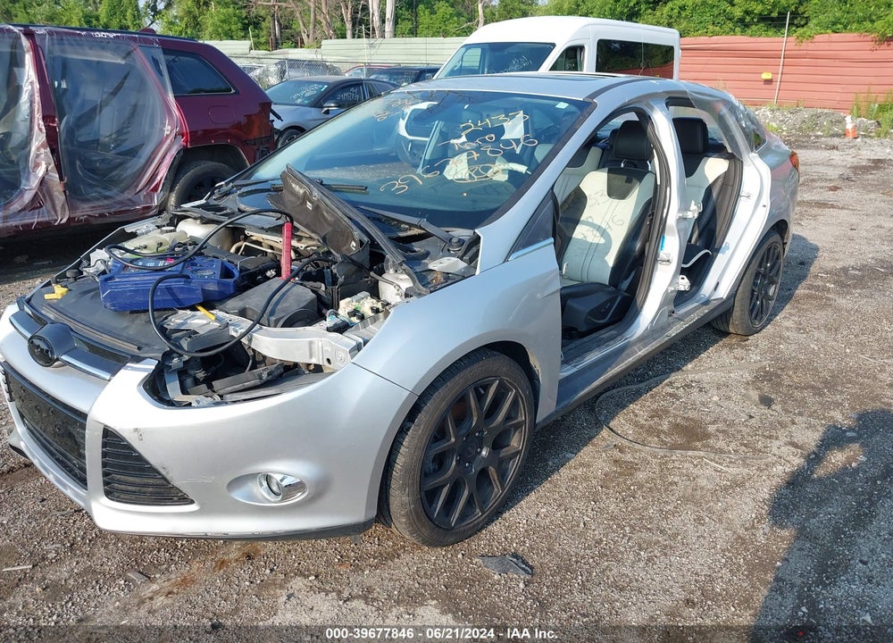 2012 FORD FOCUS VIN: 1FAHP3J21CL352433