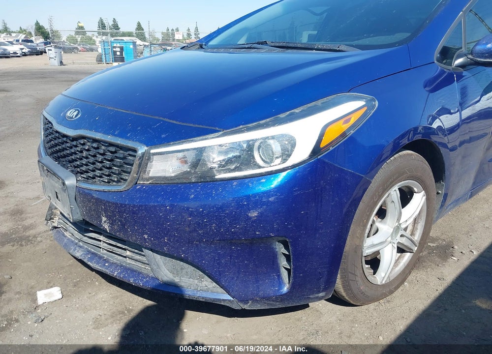 2017 KIA FORTE LX VIN: 3KPFL4A74HE114008