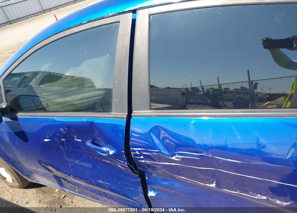 2017 KIA FORTE LX VIN: 3KPFL4A74HE114008