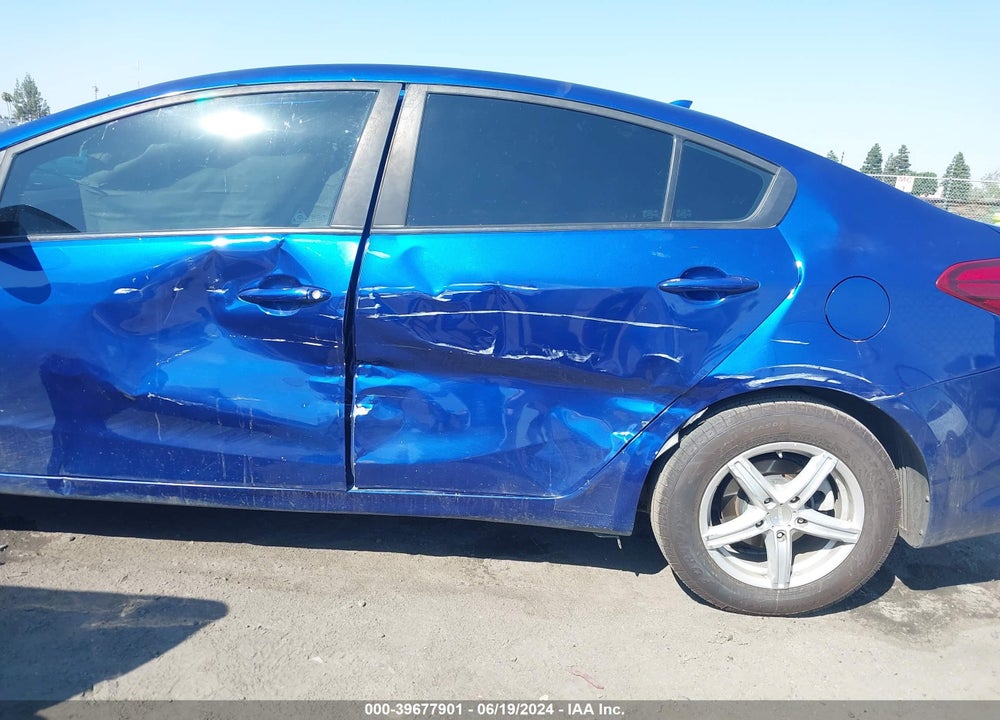 2017 KIA FORTE LX VIN: 3KPFL4A74HE114008