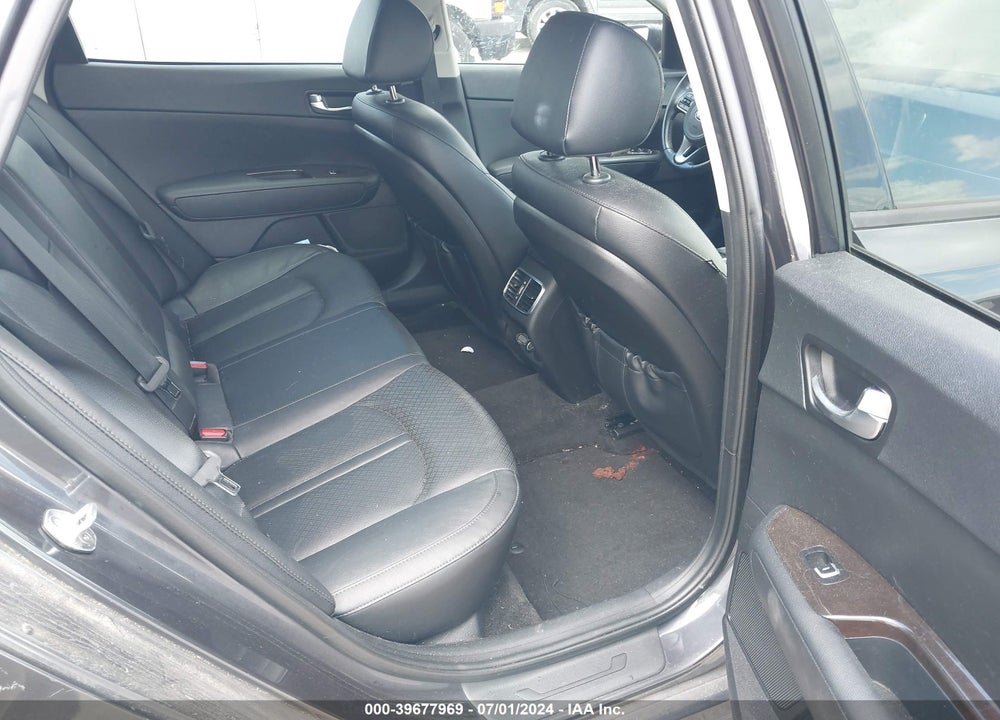 2018 KIA OPTIMA EX VIN: 5XXGU4L34JG227790