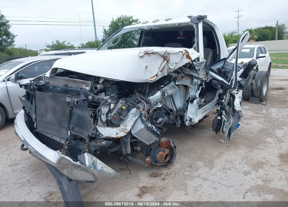 2018 RAM 5500 CHASSIS TRADESMAN/SLT VIN: 3C7WRMBL1JG234002