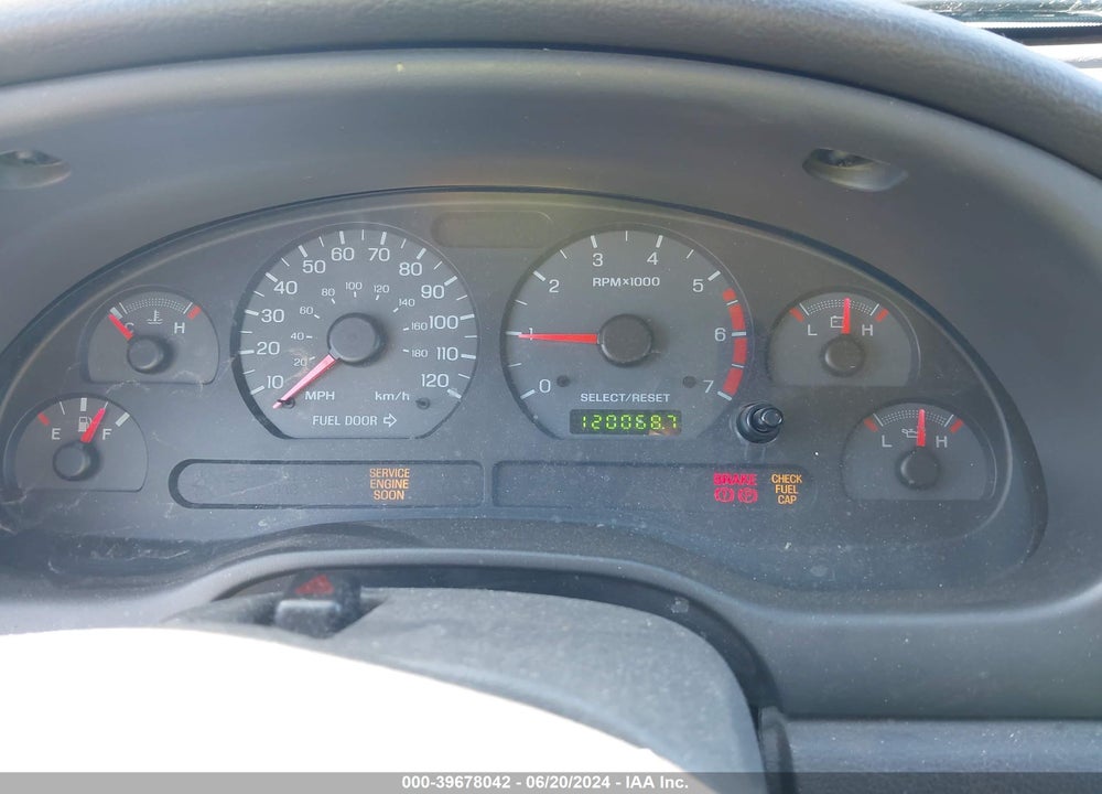2002 FORD MUSTANG VIN: 1FAFP44462F164580