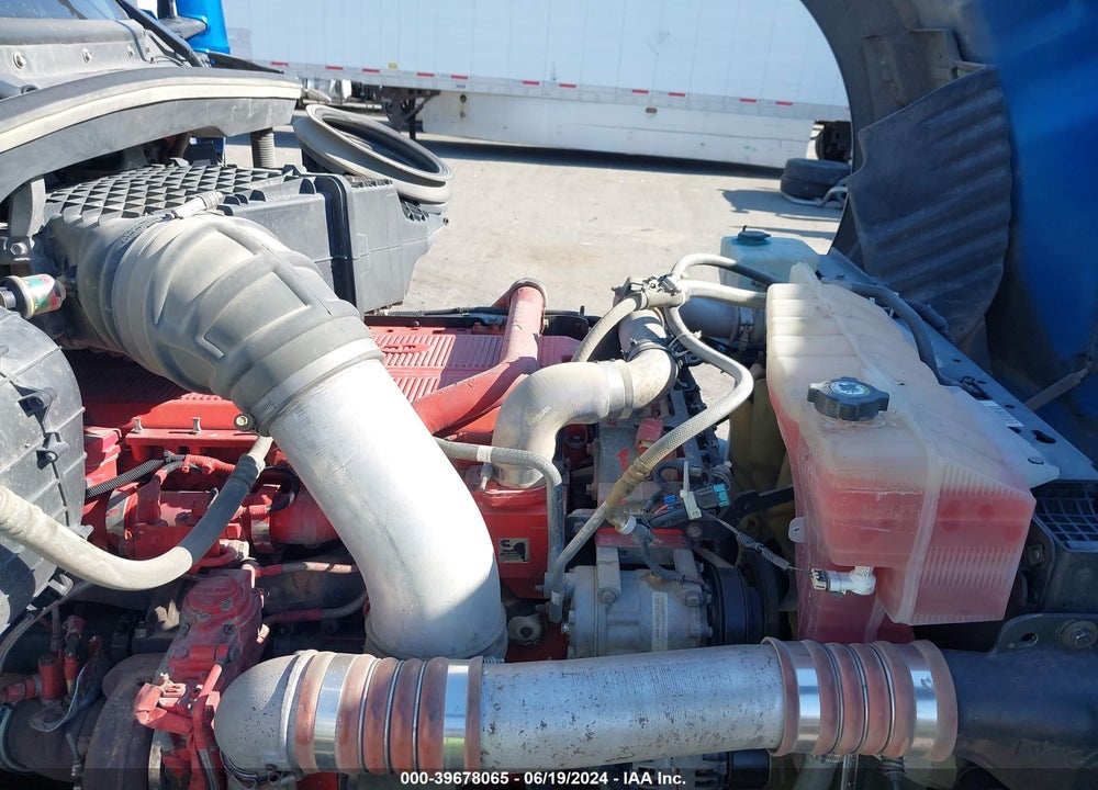 2015 KENWORTH CONSTRUCTION T680 VIN: 1XKYD49X8FJ428937