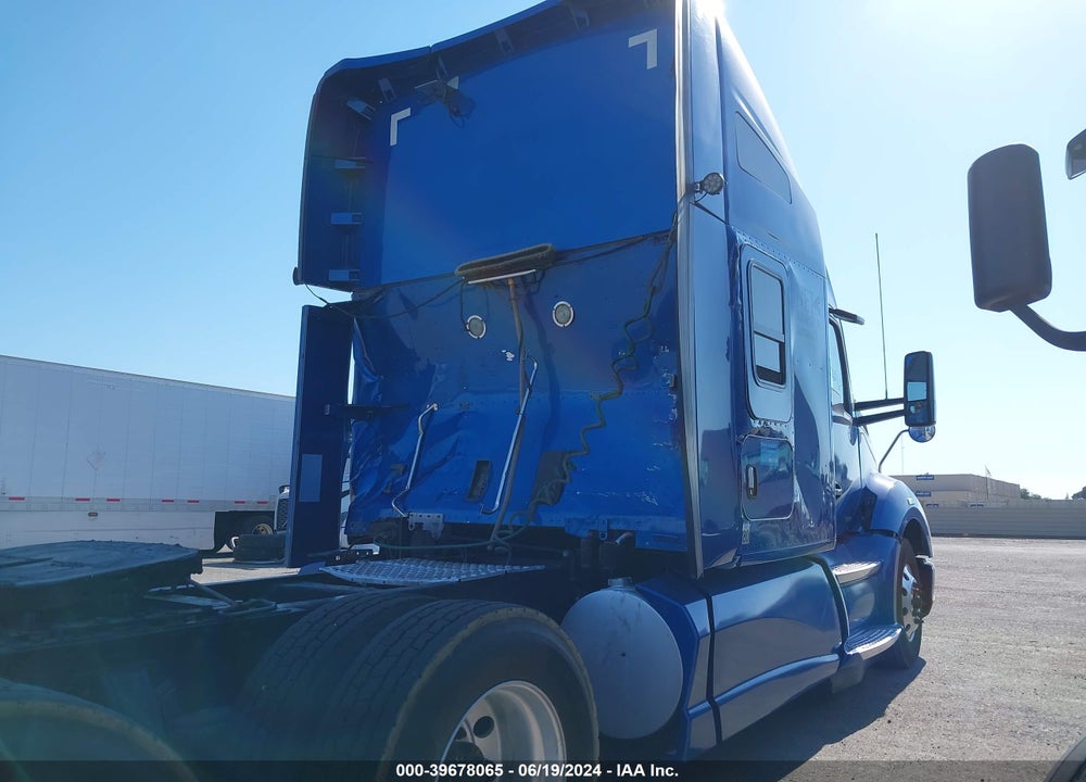 2015 KENWORTH CONSTRUCTION T680 VIN: 1XKYD49X8FJ428937