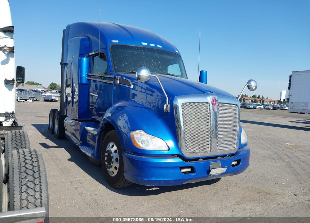 2015 KENWORTH CONSTRUCTION T680 VIN: 1XKYD49X8FJ428937