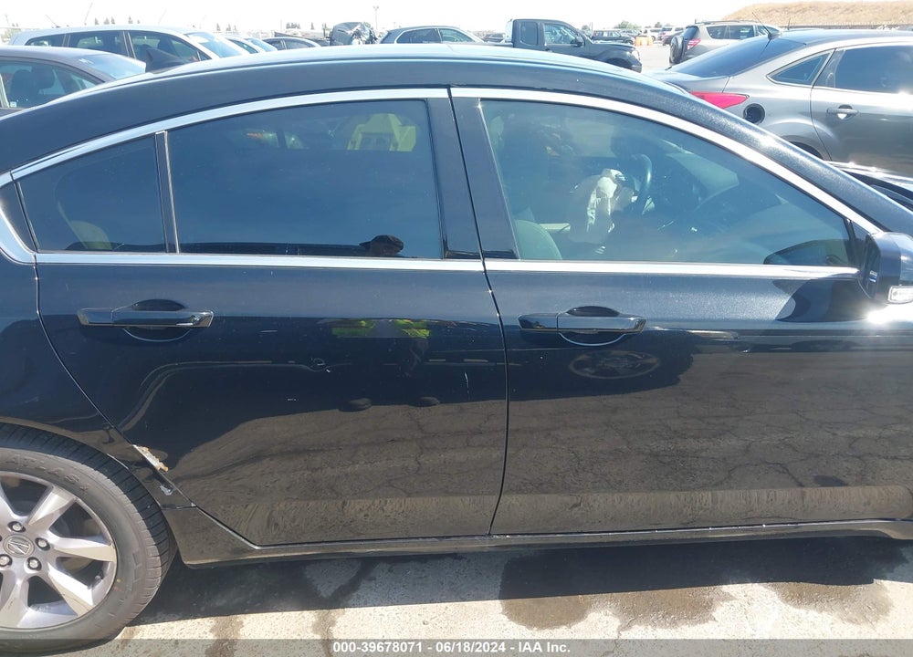2013 ACURA TL 3.5 VIN: 19UUA8F23DA002445
