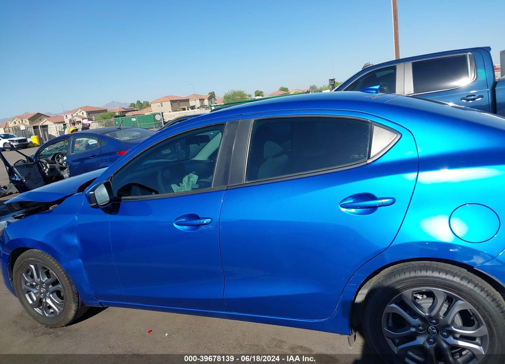 2019 TOYOTA YARIS LE VIN: 3MYDLBYV3KY516139