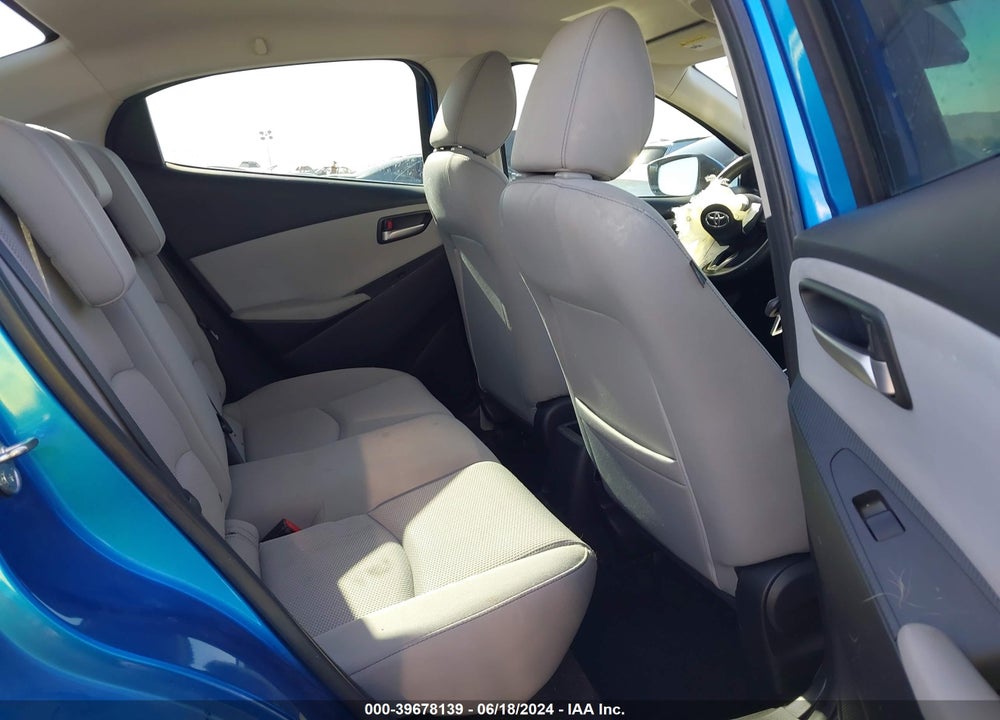 2019 TOYOTA YARIS LE VIN: 3MYDLBYV3KY516139