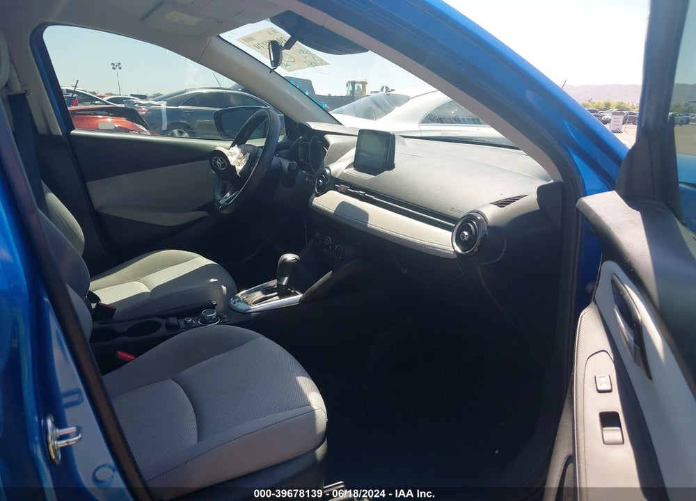 2019 TOYOTA YARIS LE VIN: 3MYDLBYV3KY516139