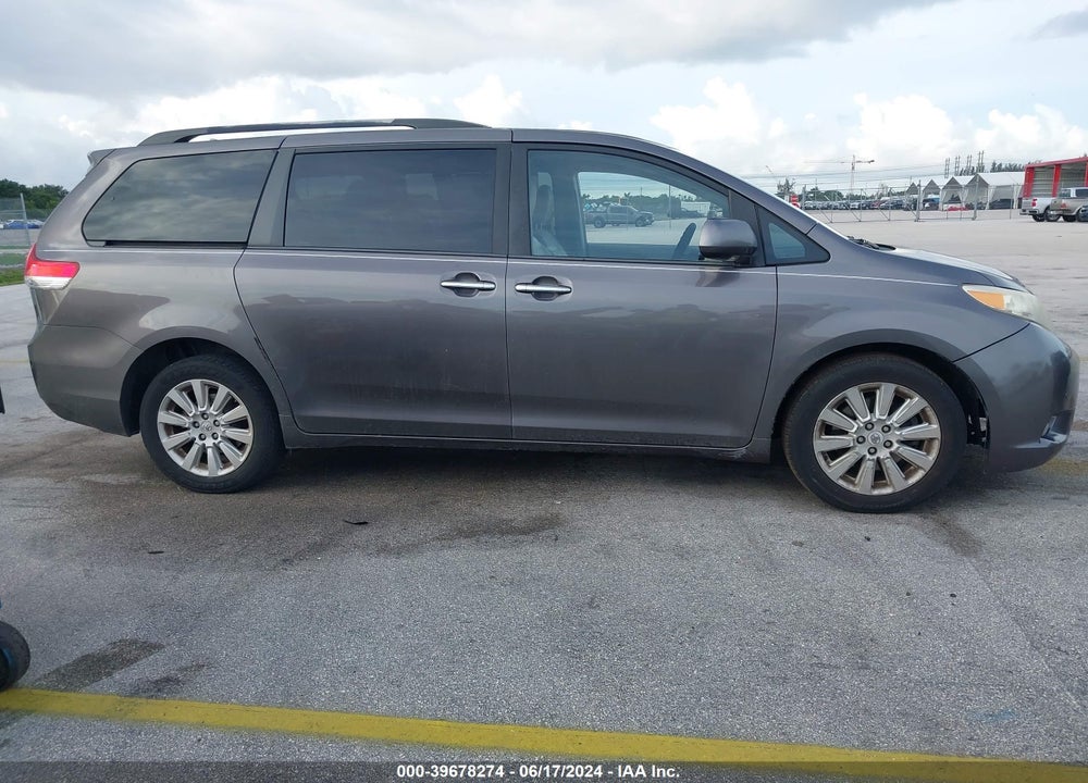 2012 TOYOTA SIENNA LIMITED V6 7 PASSENGER VIN: 5TDYK3DC4CS276282