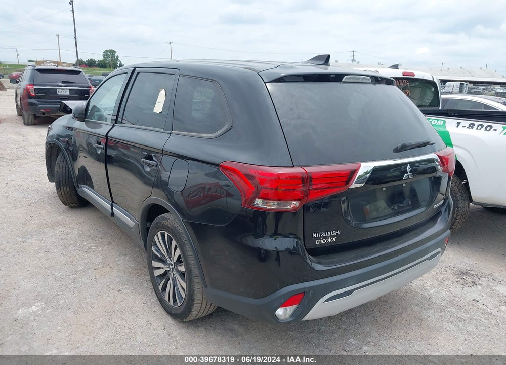2019 MITSUBISHI OUTLANDER ES VIN: JA4AD2A31KZ038066
