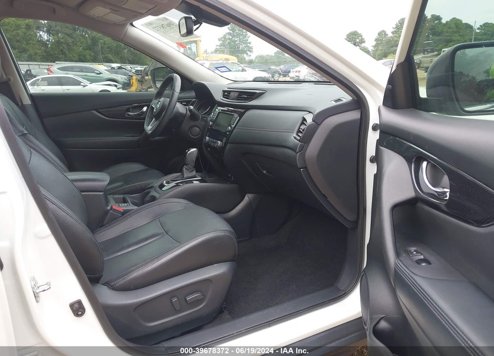 2019 NISSAN ROGUE SL VIN: 5N1AT2MT5KC724288