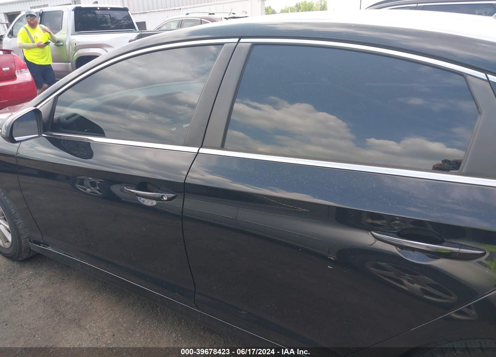 2018 HYUNDAI SONATA SE VIN: 5NPE24AF7JH688416